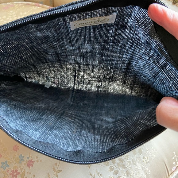 never be like the rest of them darling Pouch - Picture 4 of 6